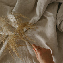 Load image into Gallery viewer, 100% Flax Linen Duvet in Oatmeal