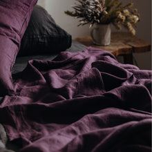 Load image into Gallery viewer, 100% Flax Linen Duvet in Bramble
